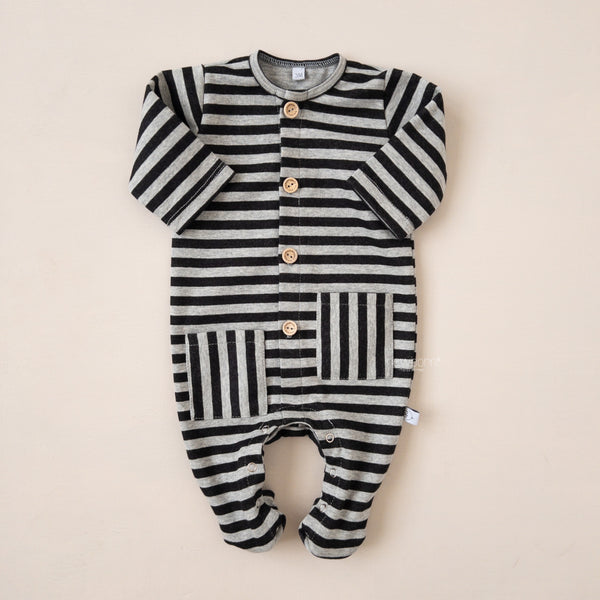 Tomy - NEWBORN